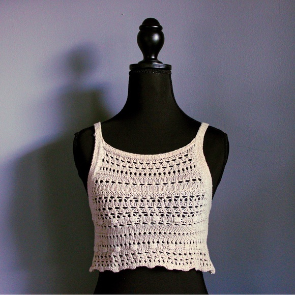 PrettyLittleThing Tops - ✵ PrettyLightThing Crochet Crop Top ✵